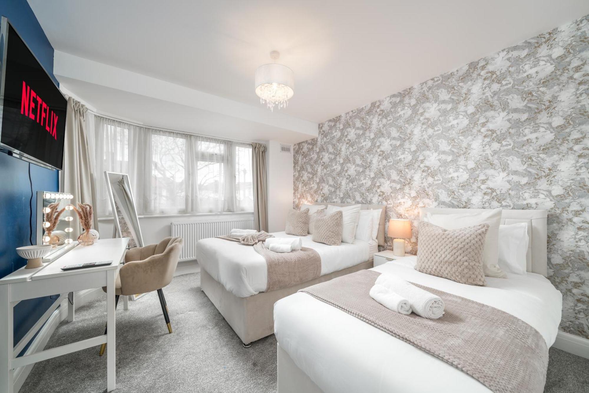 דירות הרו Lux 3Bed Near Wembley With Parking By Oceana Group - Sleeps 8 מראה חיצוני תמונה